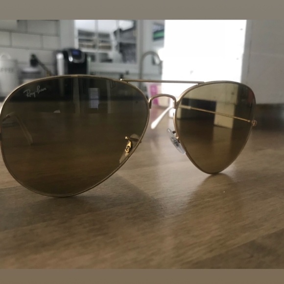 Ray-Ban Aviator Gradient Sunglasses - Picture 2 of 4